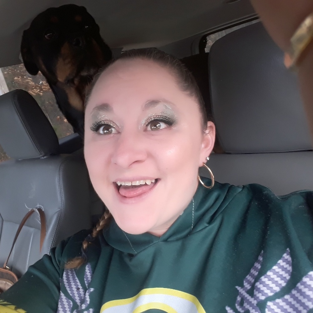 Meet your Posher, Brittany